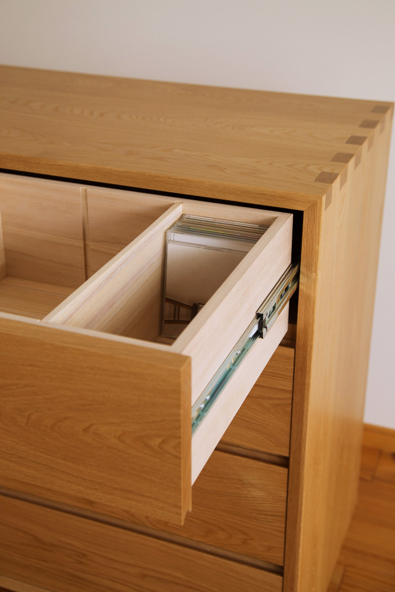 オーダー家具・C-399 ナラ材のオーダーチェスト（食器収納） 長野県の