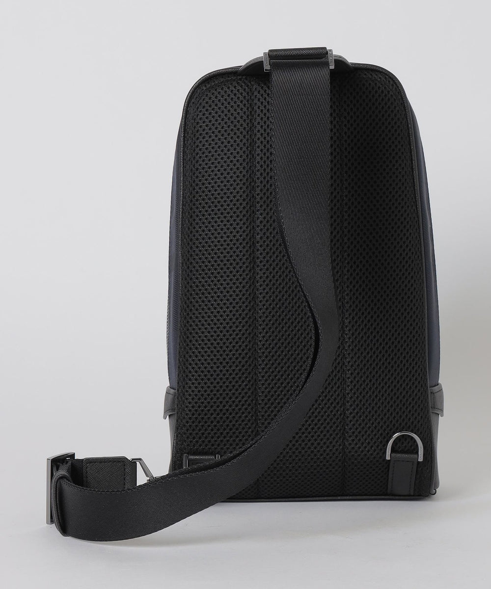 シャドークレストブリッジチェックボディバッグ（バッグ）｜BLACK