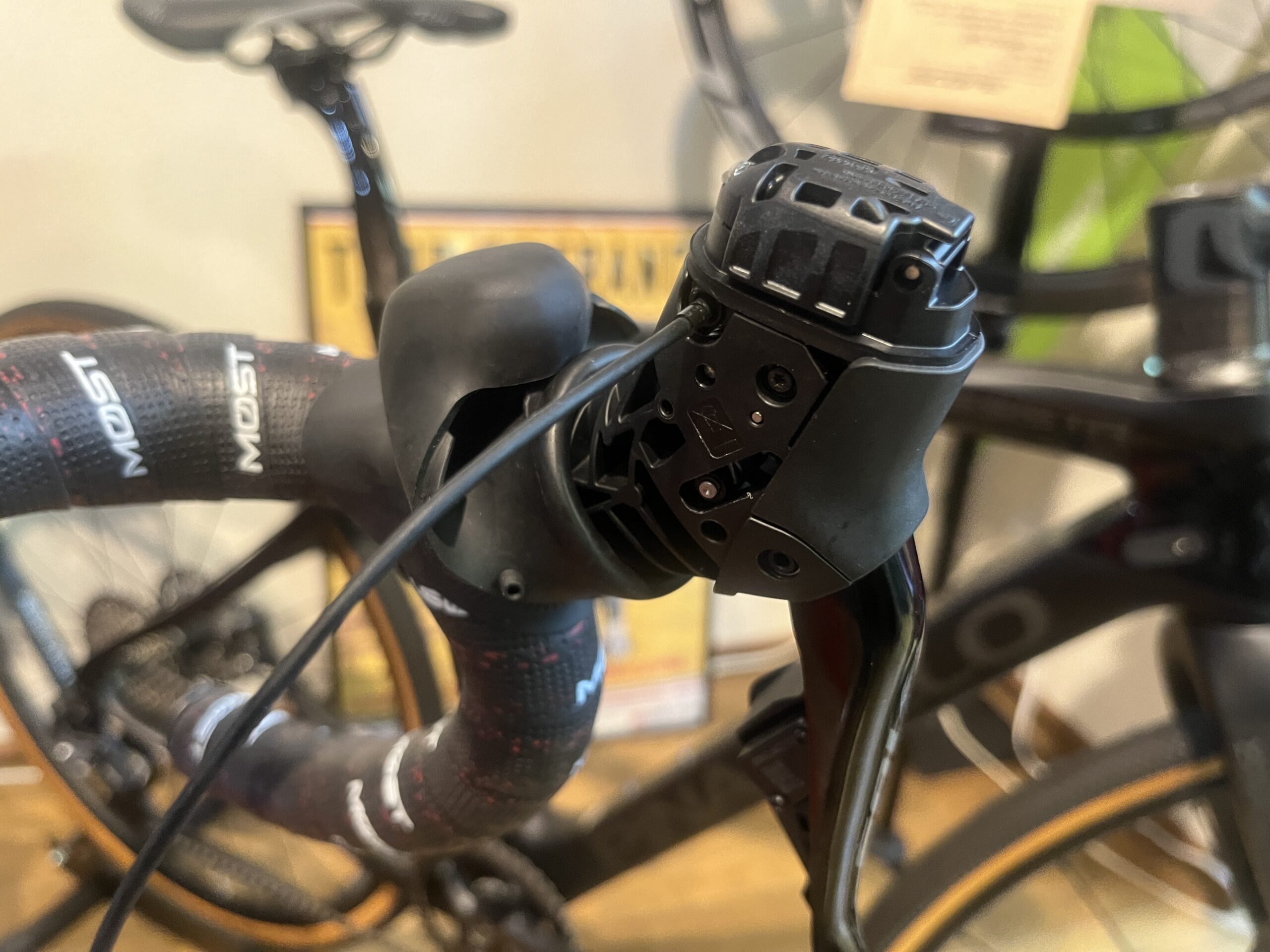 シマノ12速系Di2アップデート配信にともなう新機能追加のお知らせ