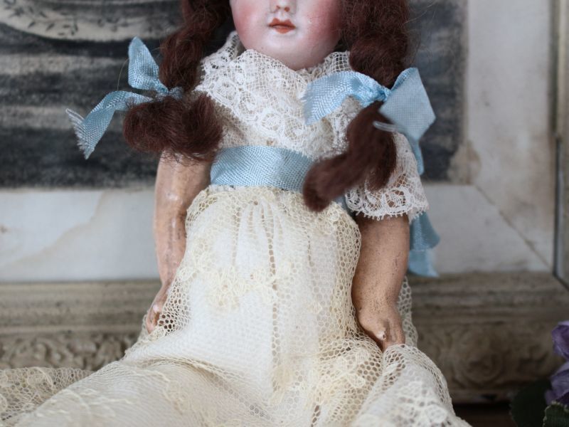 m*i様 PARIS アンティークビスクドール 青い目 白いドレス PARIS