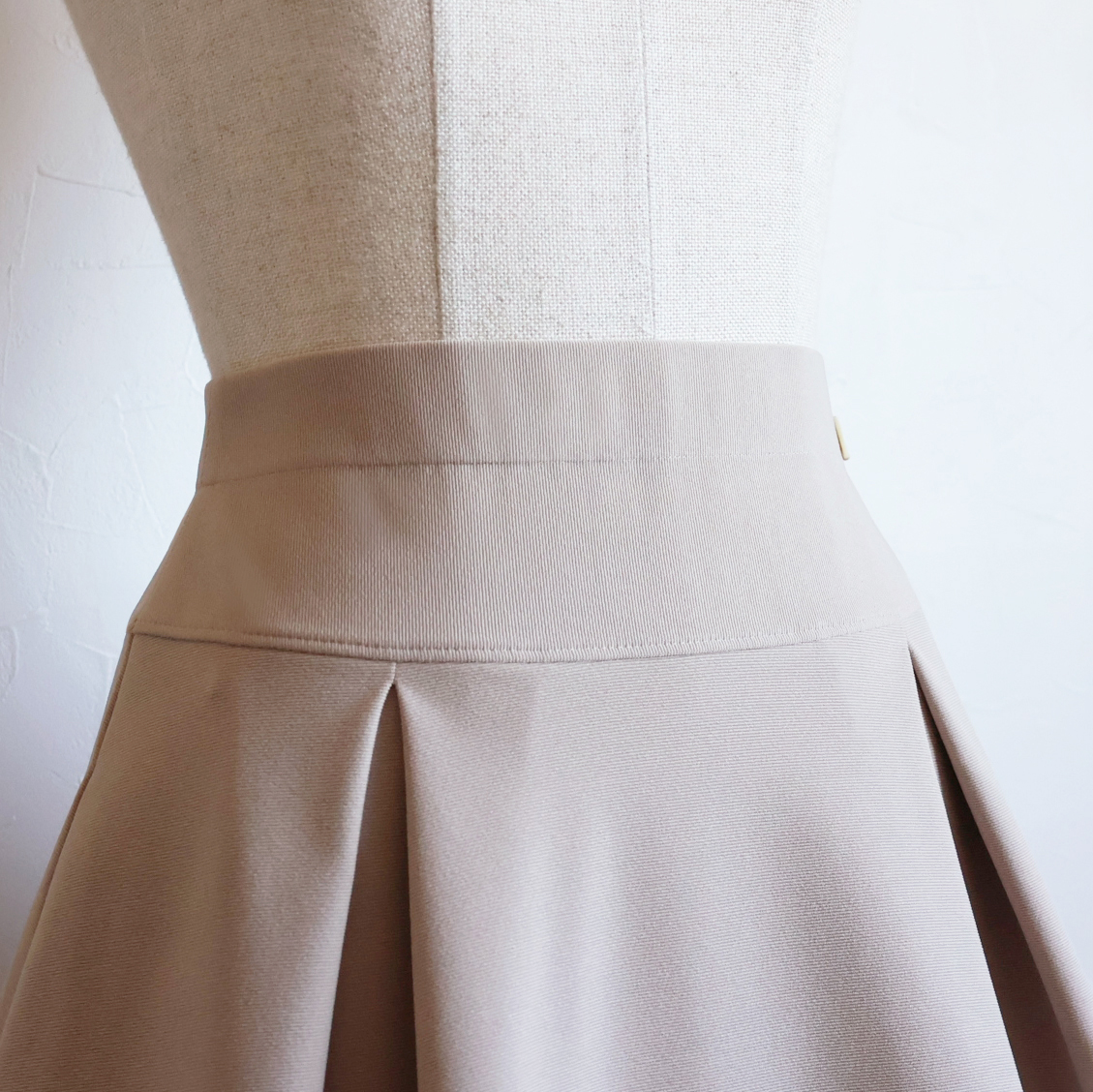 ポケット付 ボックスタック 切り替えフレアスカート【JM2332BD】 商品