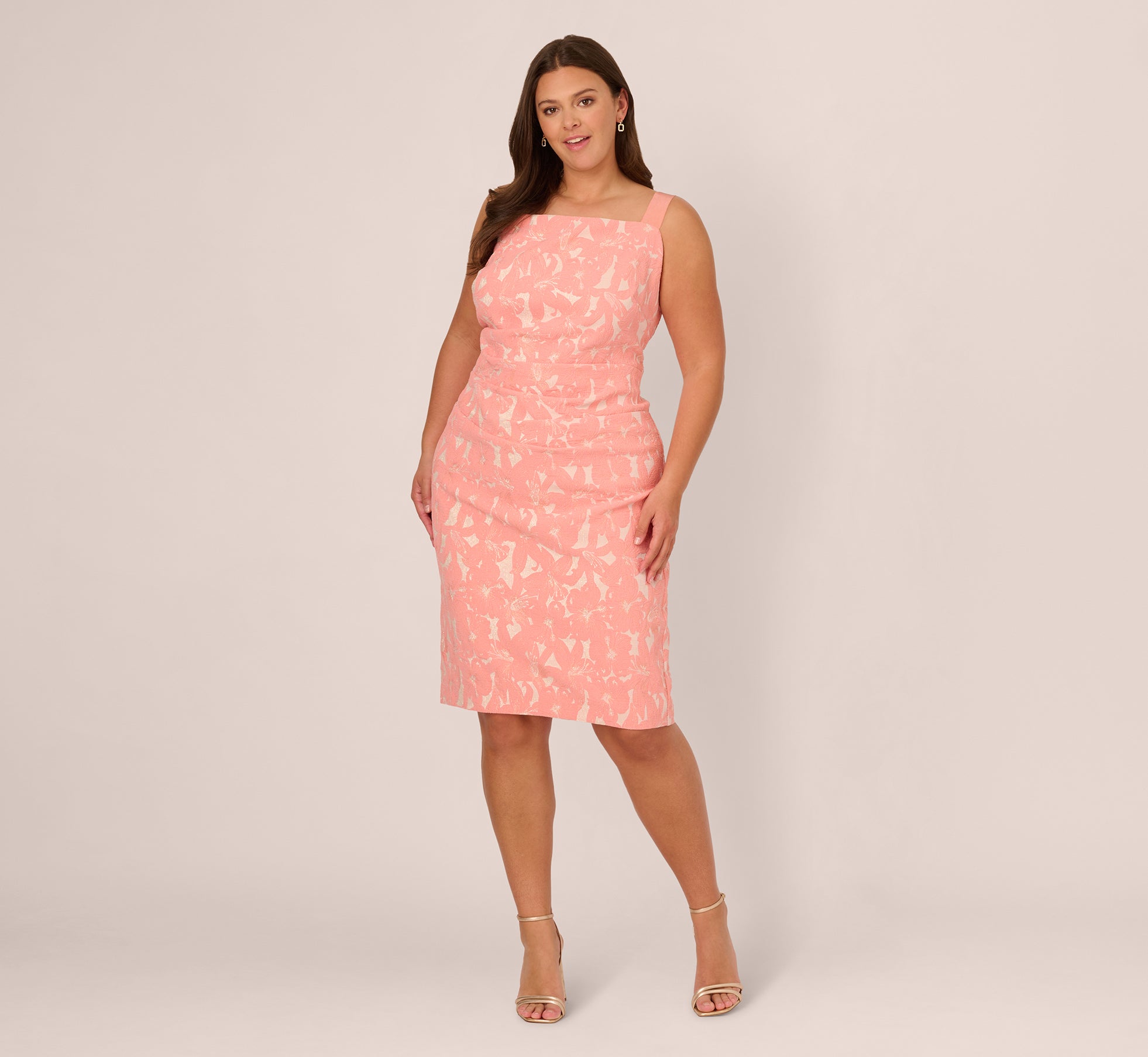Plus Size Hibiscus Jacquard Sheath Dress With Tucked Details In