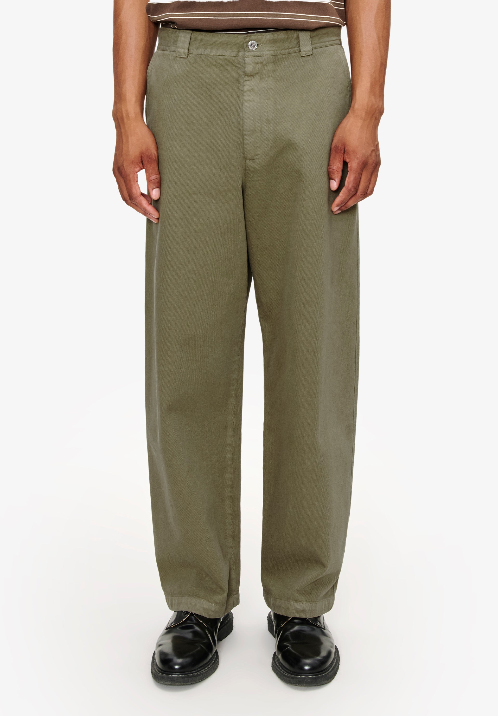 Darted Trousers and straight cut pants for men | A.P.C.