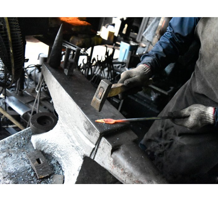 Millio 鍛造フライパン 20cm用 フタ 取寄品 - 大工道具・金物の専門