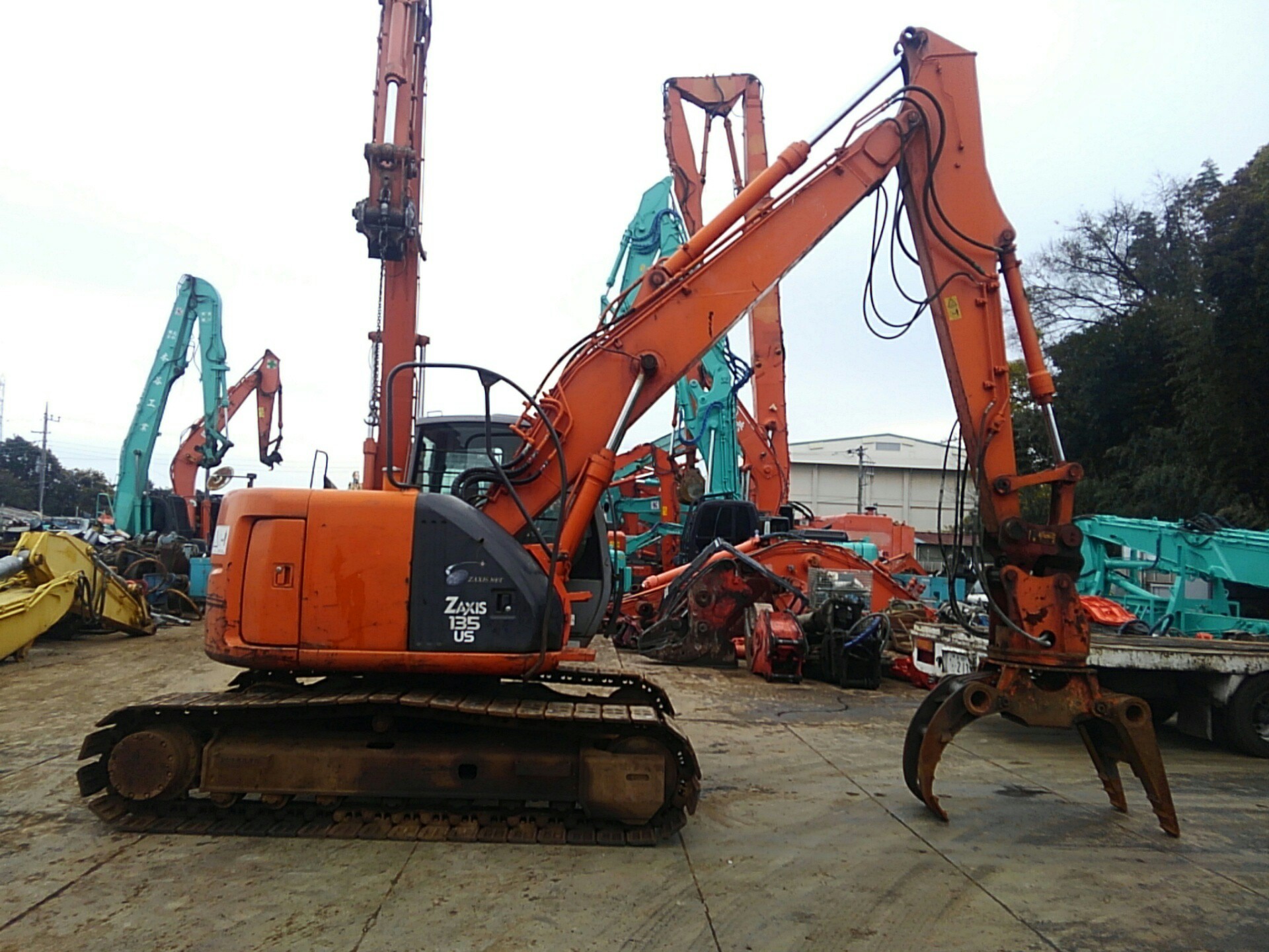 K46718】ZX135US | 特選解体重機 | 株式会社アタッチリンク