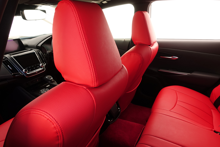 170クラウンオートカバー（赤色）