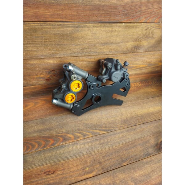 ZX6R(13-22) デュアルキャリパー ブラケット ハンドブレーキ｜AxxL