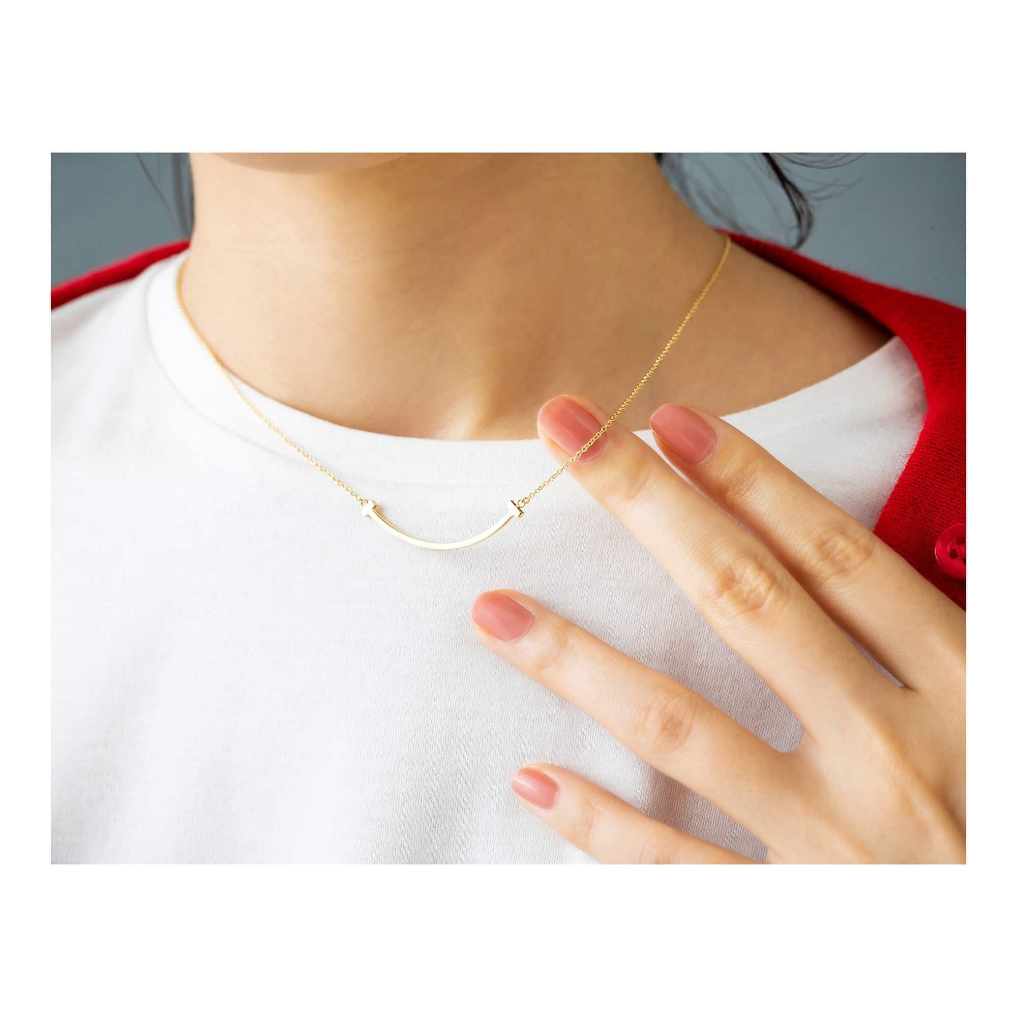 Tスマイル ペンダント ネックレス（スモール）YG[60011679 35189459] T