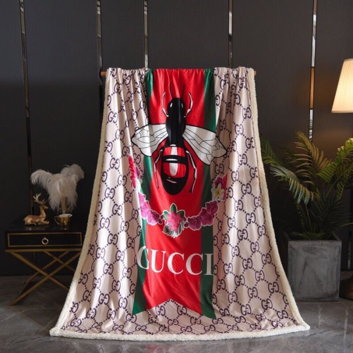 Gucci グッチブランド掛け布団高級感あり夏春秋冬用丸洗いOK 旅行用