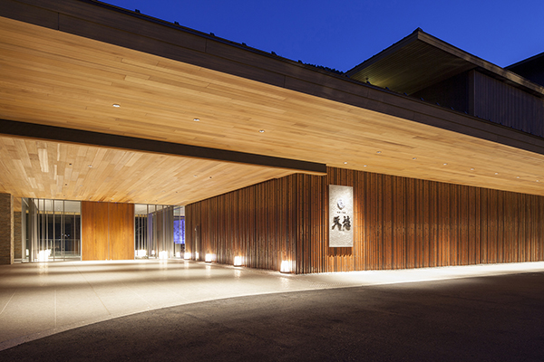 LIXIL ビジネス情報｜箱根小涌園 天悠｜タイル｜施工事例