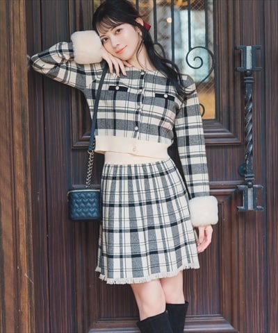 チェック柄ニットフレアスカート