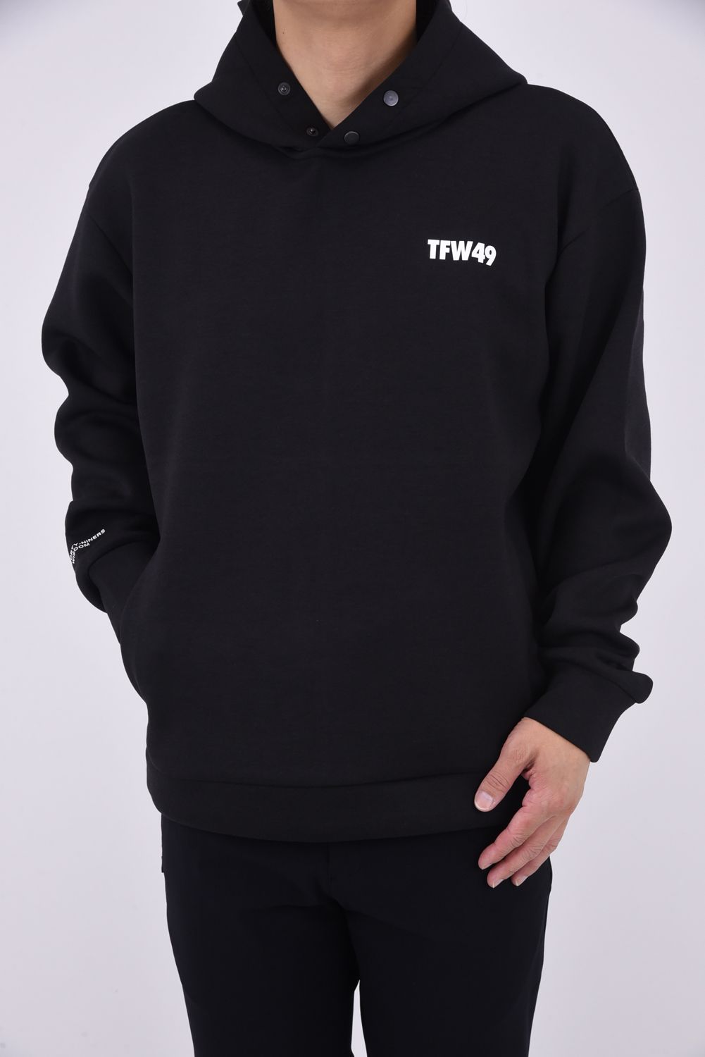 TFW49 - CARDBOARD MATERIAL HOODIE / ダンボールニット プルオーバー