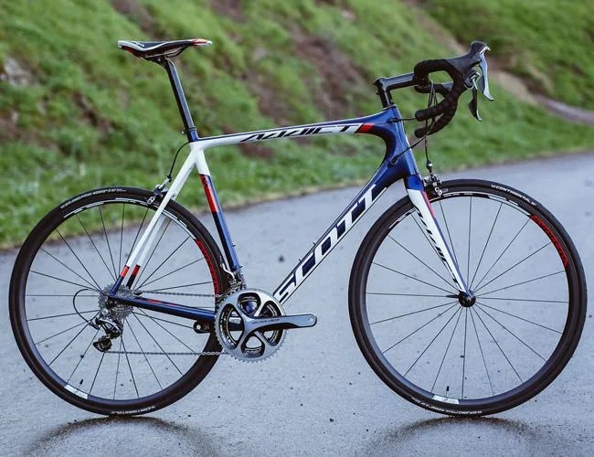 Sprinting for Glory on the Scott Addict Team Issue | Gear Patrol