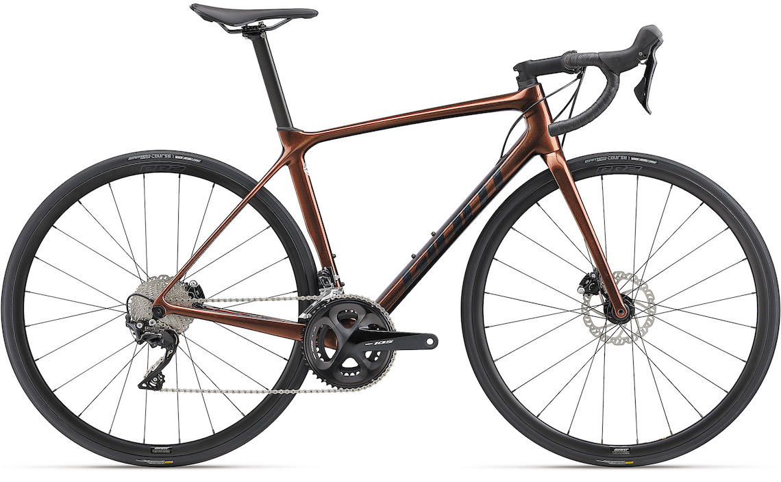 2021 GIANT Bicycles | TCR ADVANCED 2 DISC KOM (New 2022)