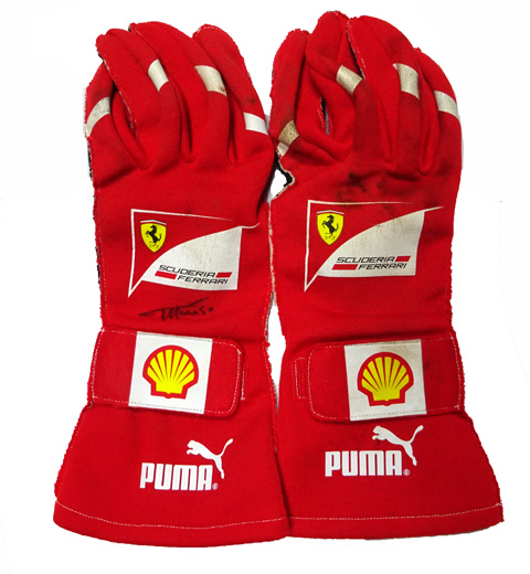 F1のメモラビリアグッズの販売【REVOLUTION】