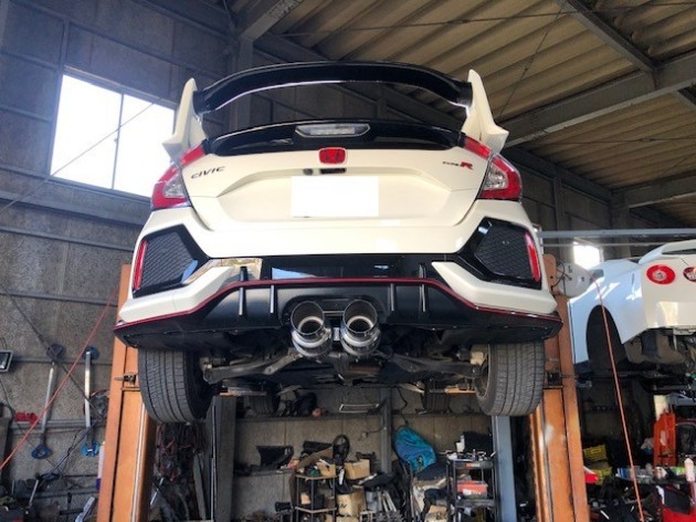 シビックタイプR FK8 RSE フルチタンマフラー タイプD 取り付け