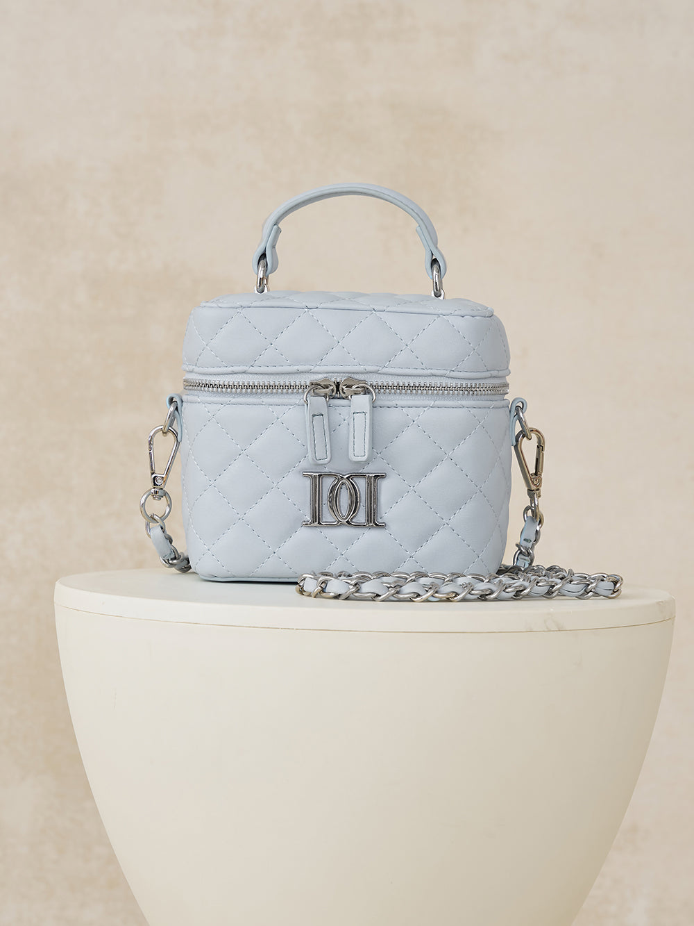 ゴールドパーツ】キルティングスクエアミニバッグ – Darich (ダーリッチ)