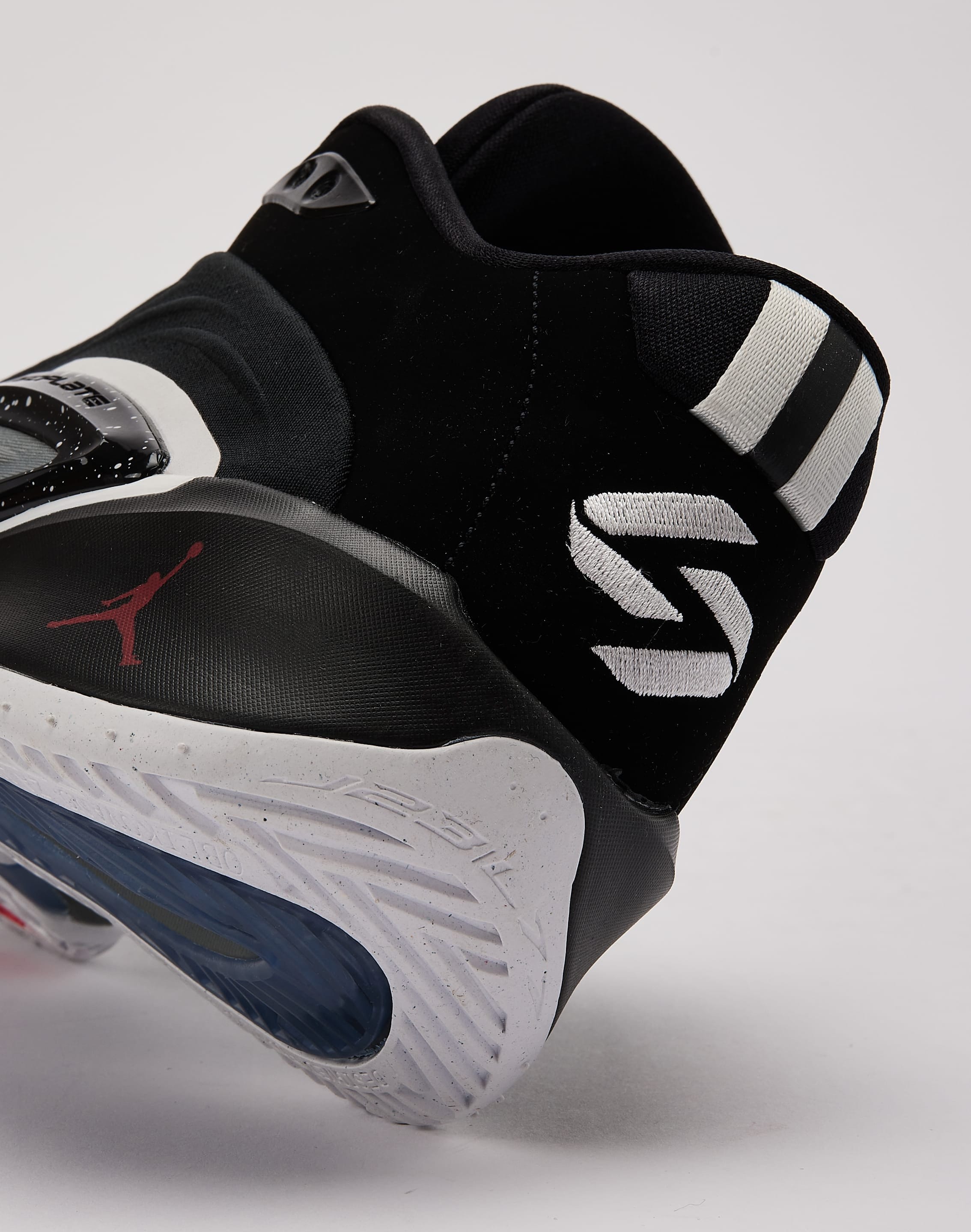 Jordan Luka 3 – DTLR