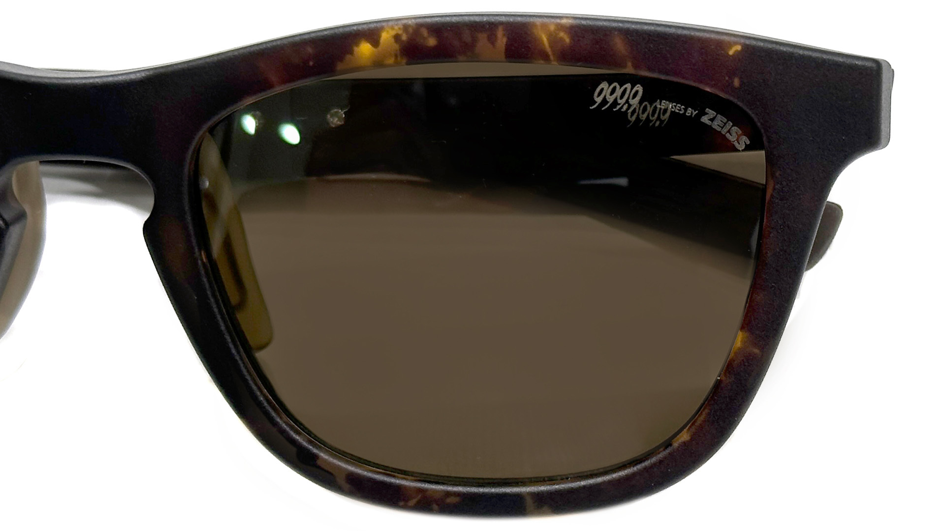 ウェリントンシェイプのスポーティ眼鏡フレーム 999.9「SP-28」「SP