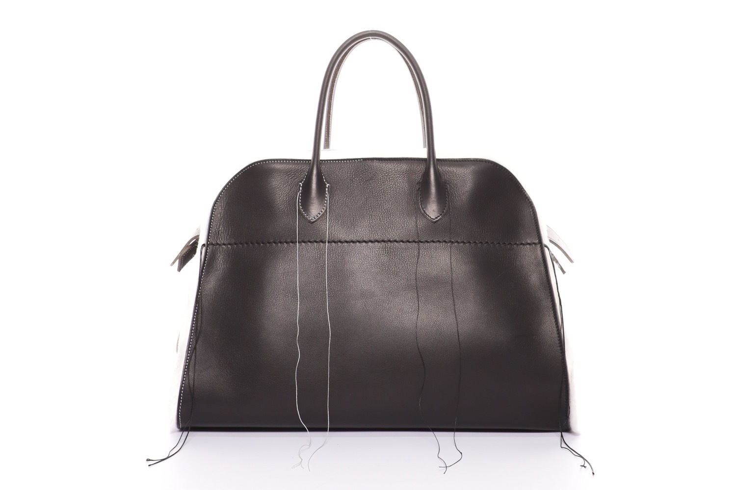 ザ・ロウのバッグ、未完成風「マルゴー」やショルダーバッグ仕様の