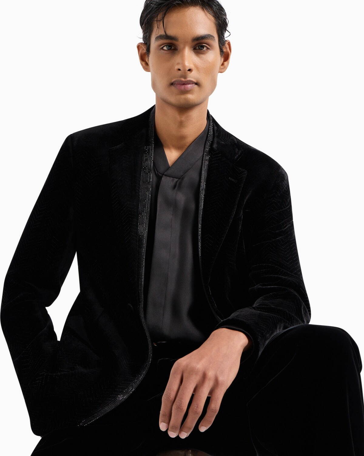 ジョルジオ アルマーニ“クリスタル煌めく”ベルベットジャケットなど24