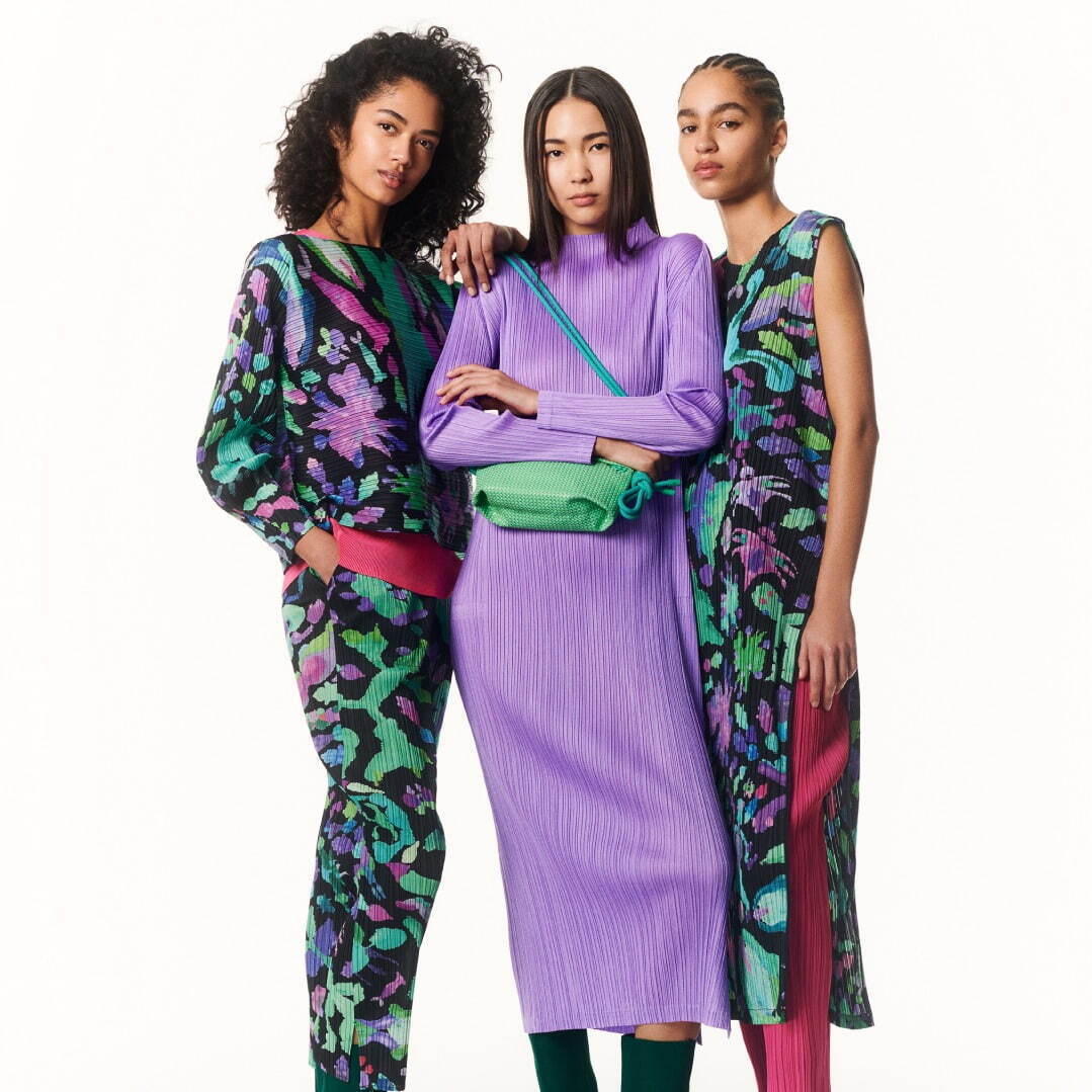 プリーツ プリーズ イッセイ ミヤケ、“宇宙”着想総柄ワンピースや“異