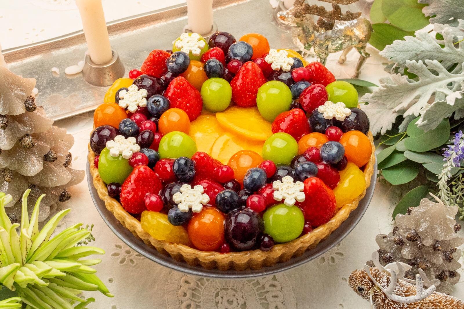 キル フェ ボンの25年クリスマスケーキ、“苺×クリームチーズ”雪景色