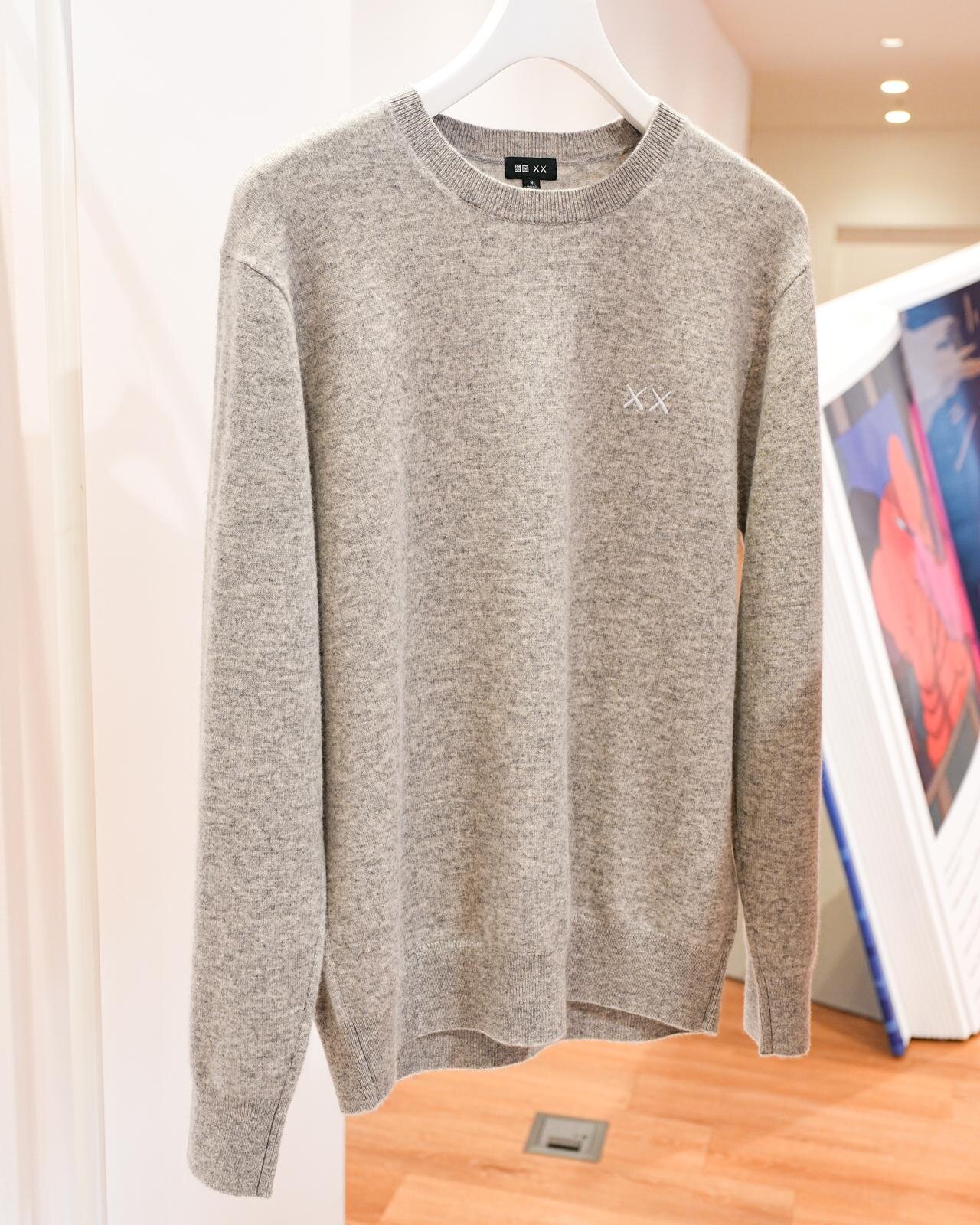 ユニクロ×KAWSニットウェア、カシミヤセーターや“XX刺繍”のヒート