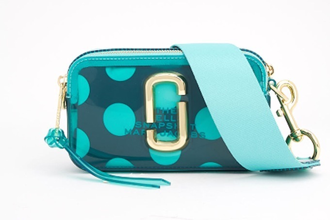 マーク ジェイコブス「スナップショット」がクリアバッグに