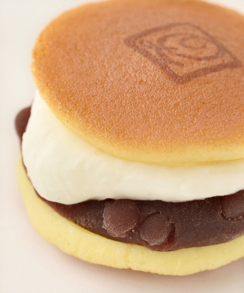 Q-pot.「クリーム どら焼き」ネックレス、もちもち生地＆とろ～り