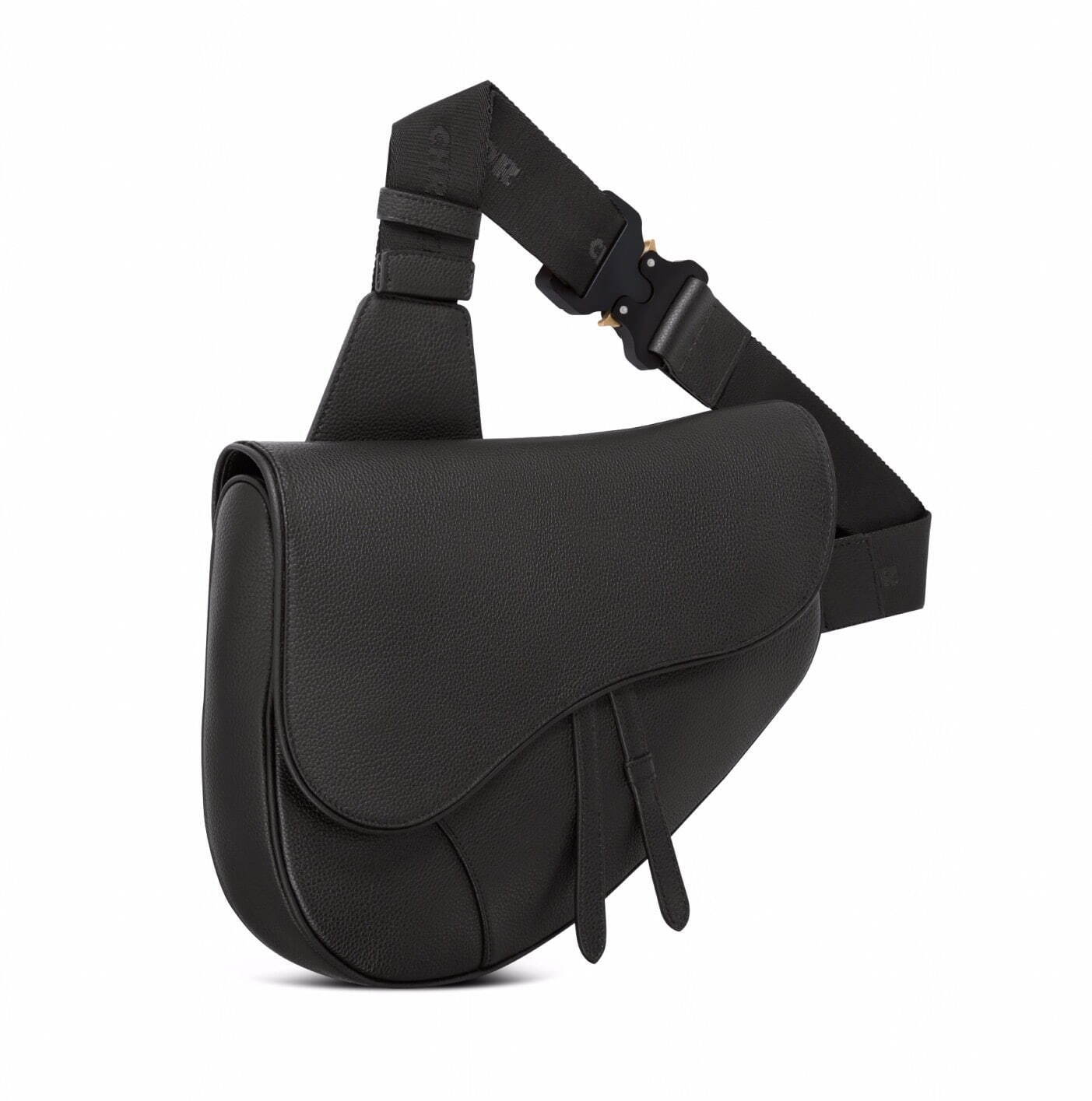 ディオールのメンズ「サドル」バッグにマキシサイズ登場、ジップ仕様の