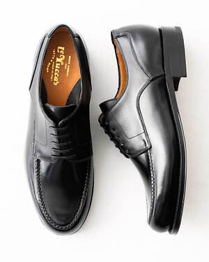 レユッカス“洗練フォルム”のUチップシューズ、リザードなど高級レザー