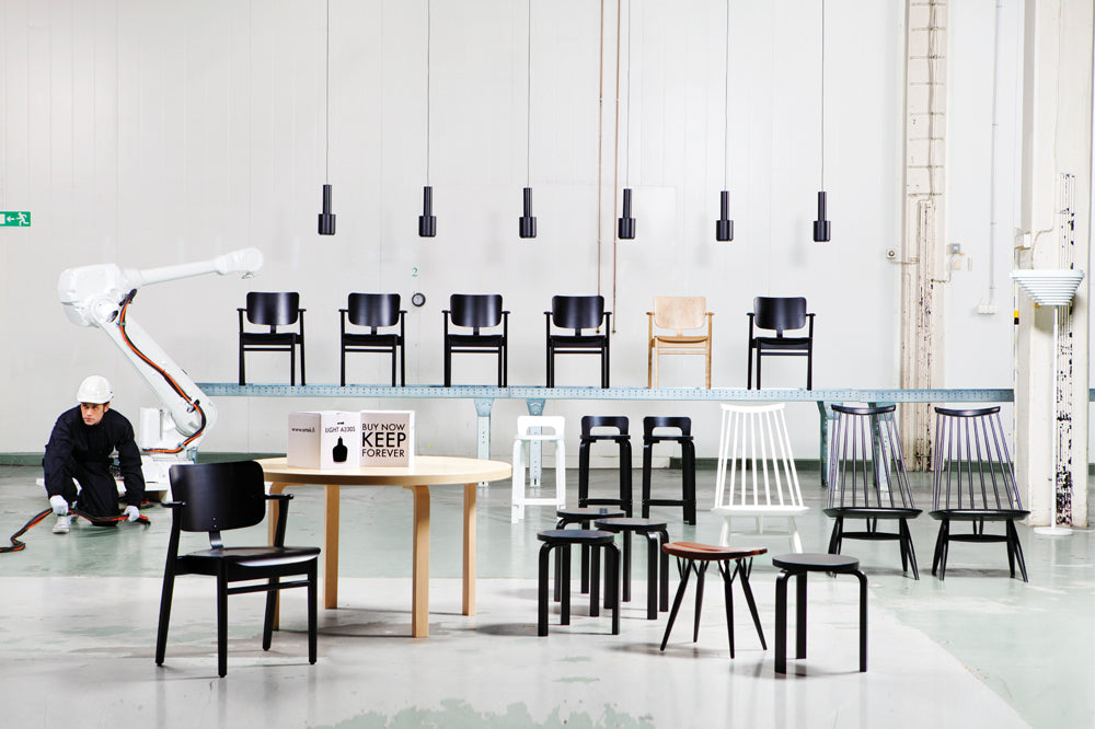 Artek（アルテック）サイドテーブル 606 – FELICE.ONLINE