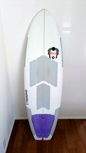 ヨシノシェイプ 1TRACKER ヨシノシェイプ 1TRACKER サーフボード