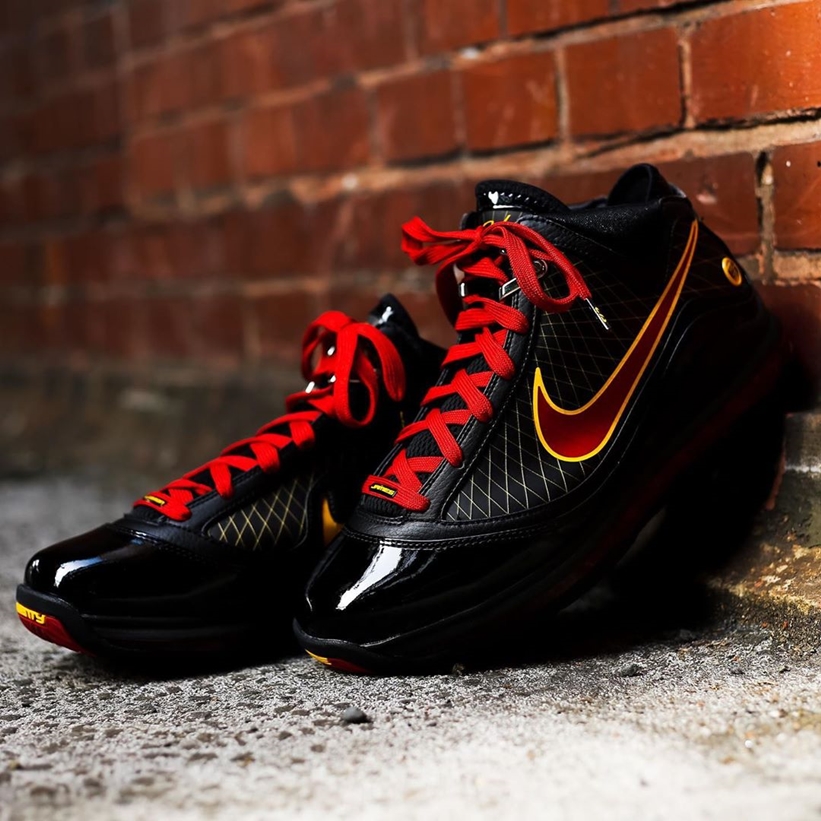 値引中 新品 送料込 NIKE LeBron 7 レトロ スニーカー 27cm