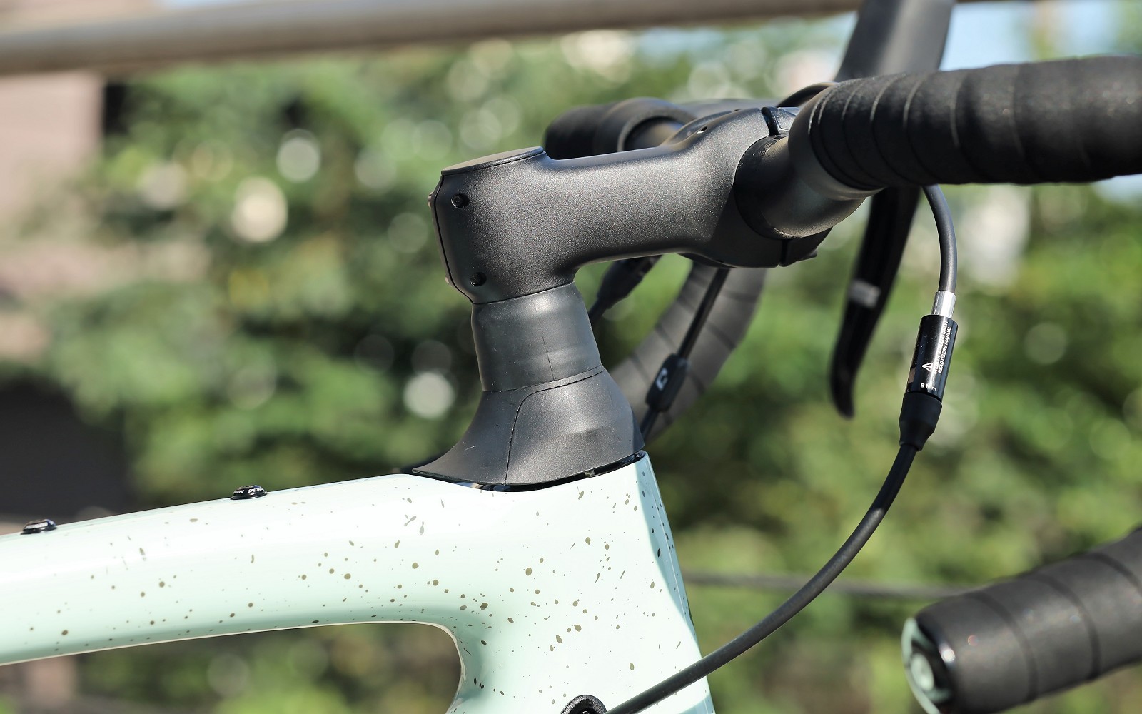 スプリングセール対象車！】SPECIALIZED DIVERGE SPORT | 風魔横浜