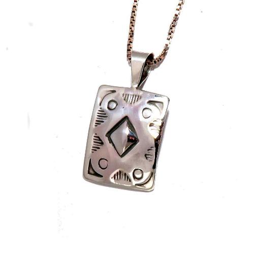 インディアンジュエリー アーチスト ペンダント ナバホ族