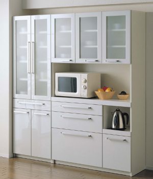 パモウナ《Pamouna》食器棚