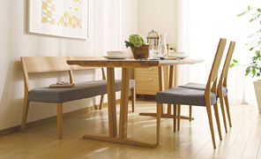 新しいダイニングのカタチ「ベンチスタイル」｜国産家具メーカーの