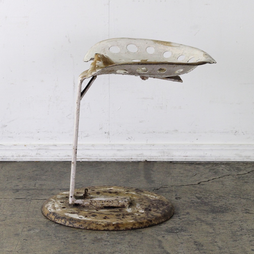 フランス アンティーク C.PUZENAT トラクターシート アイアンスツール