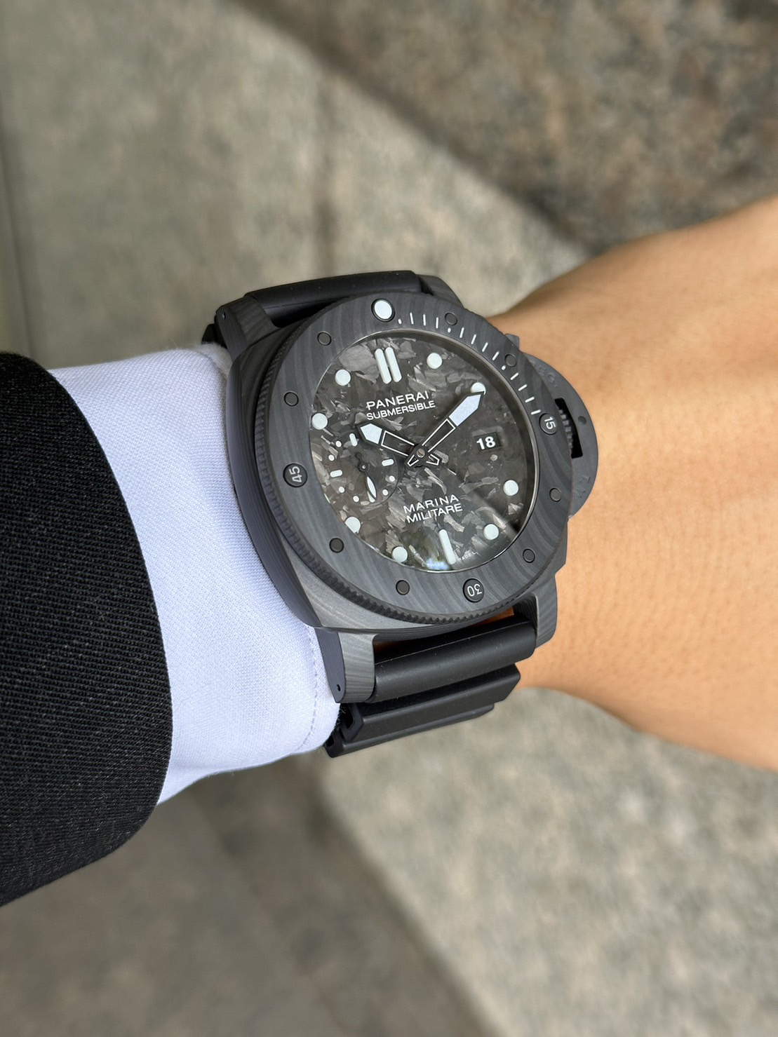 PAM02979 サブマ―シブル マリーナミリターレ カーボテック™- 47mm