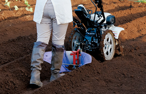 耕うん、畝立て、中耕・培土作業用のアタッチメント｜耕うん機｜Honda