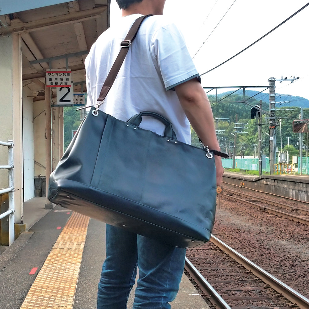 日本製／豊岡製／国産／牛革／旅行／出張／トラベル／レザー／レザー
