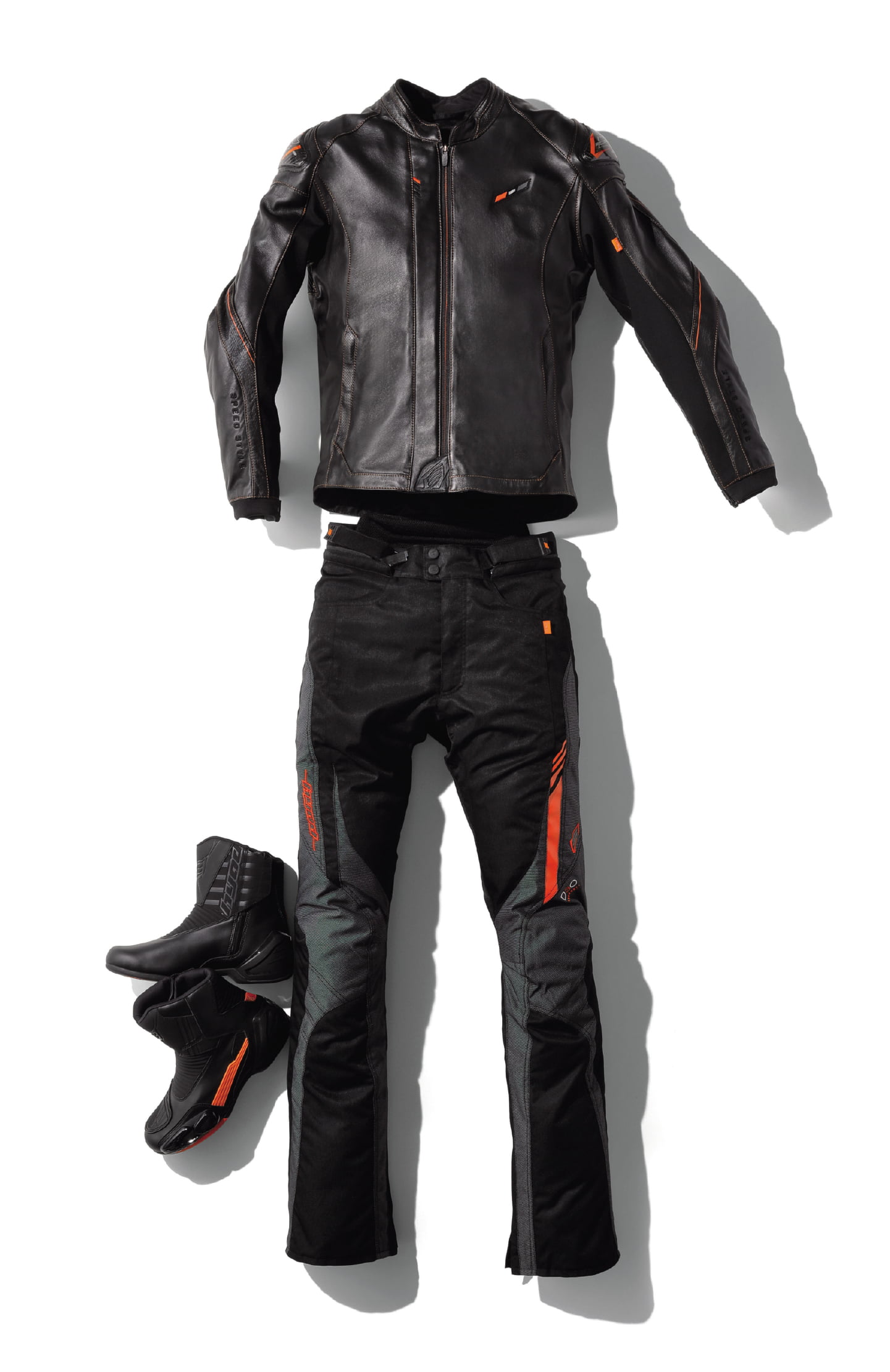 2025 AUTUMN WINTER LOOK | HYOD PRODUCTSオフィシャルサイト