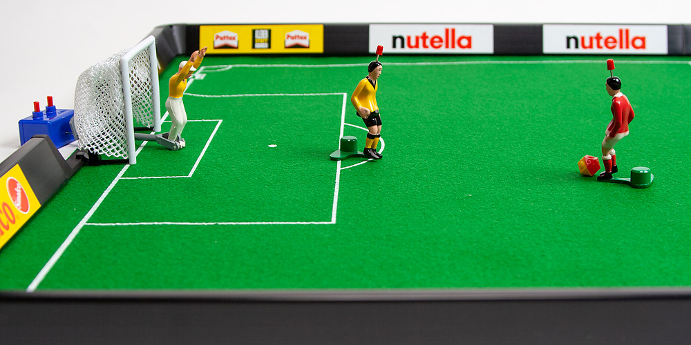 ドイツで100年の歴史を持つサッカーゲーム：おもちゃ：百町森