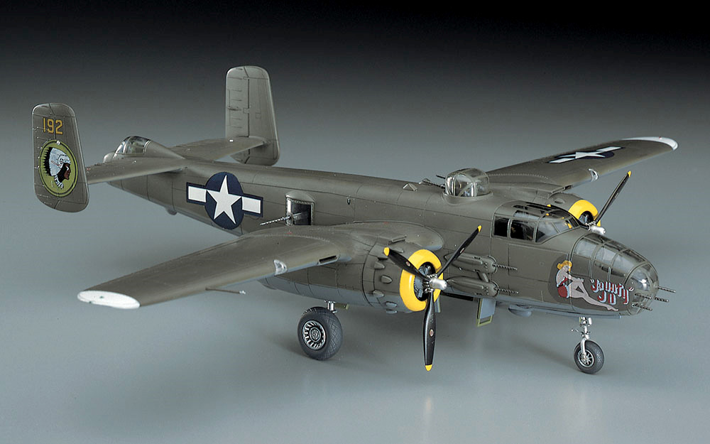 ハセガワ 1/72 B-25 飛行状態完成品 ハセガワ 1/72 B-25 飛行状態完成