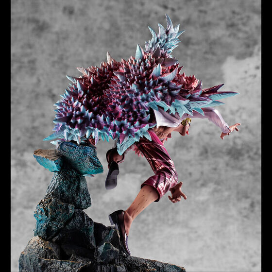 ワンピース」 “天夜叉”「ドンキホーテ・ドフラミンゴ」を大胆に立体化