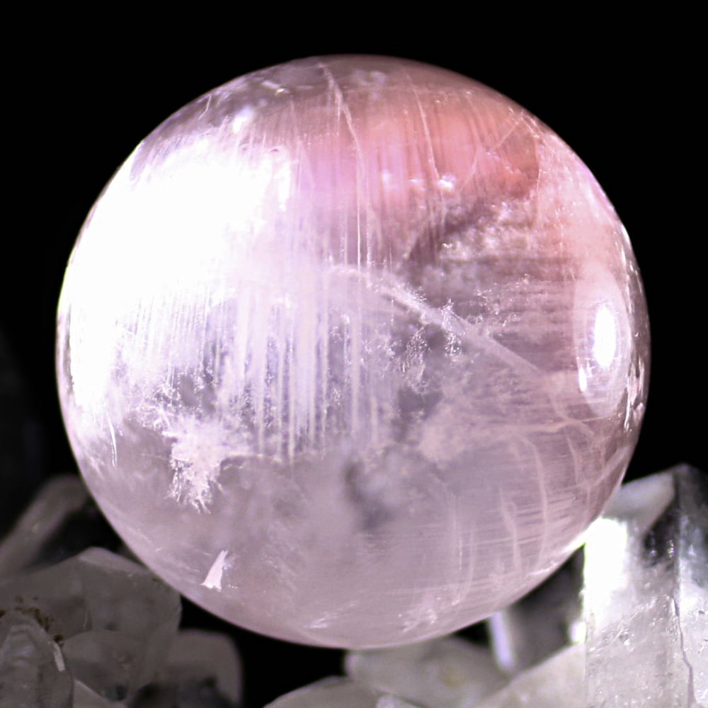 高品質]ピンクエンジェルラダークォーツ丸玉/スフィア（直径33.8mm