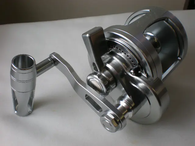 ストロングファイタークラシックG - 181,500円 : 海釣り、船釣り専門店