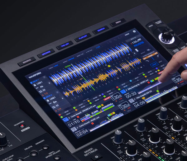 AlphaTheta - XDJ-AZ さらに完璧に近づいたAlphaThetaの究極のフラッグ